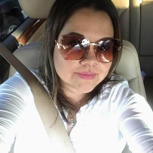 Meet your Posher, Ana lucia